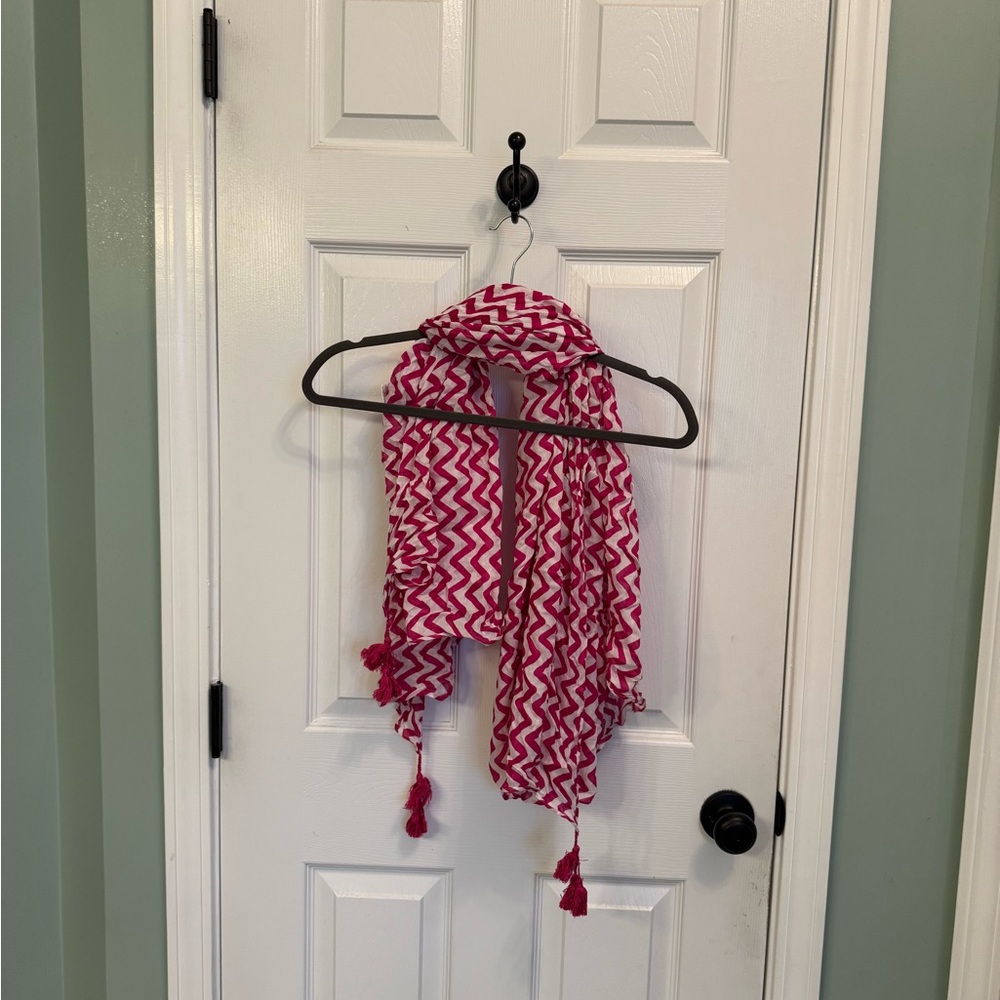 Target Kids Red and White Zigzag Scarf